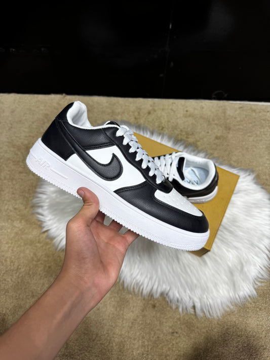 Mens low panda