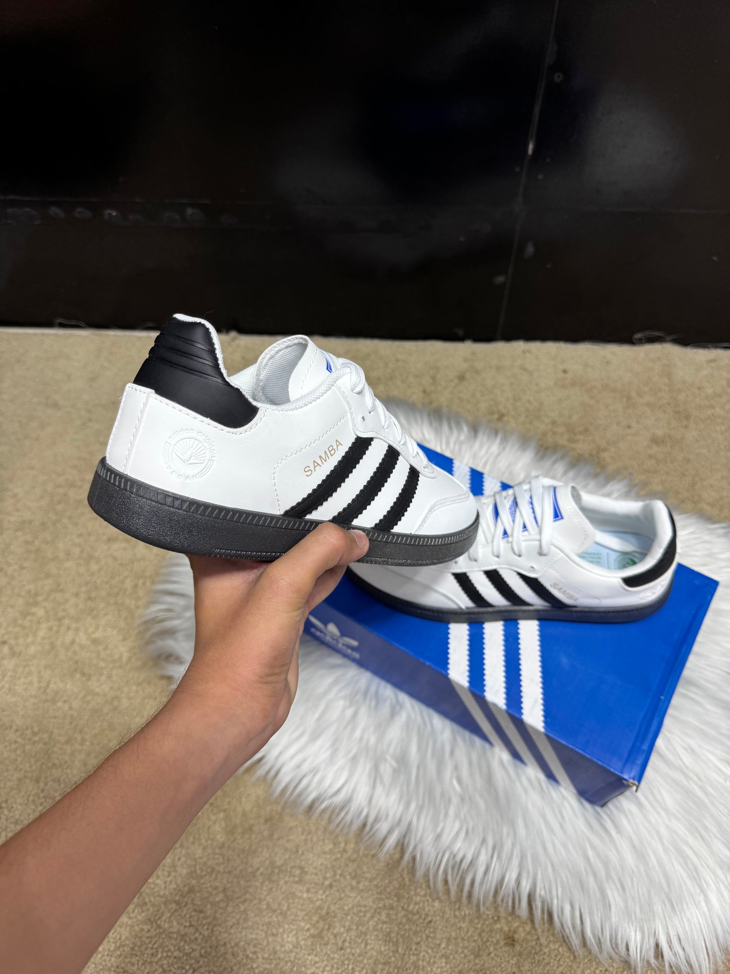 Mens samba sneaker