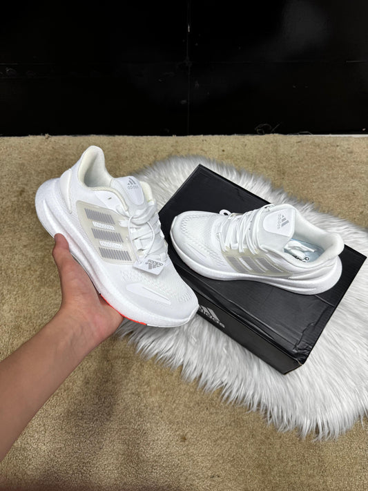 Apex Ultra Boost Runner