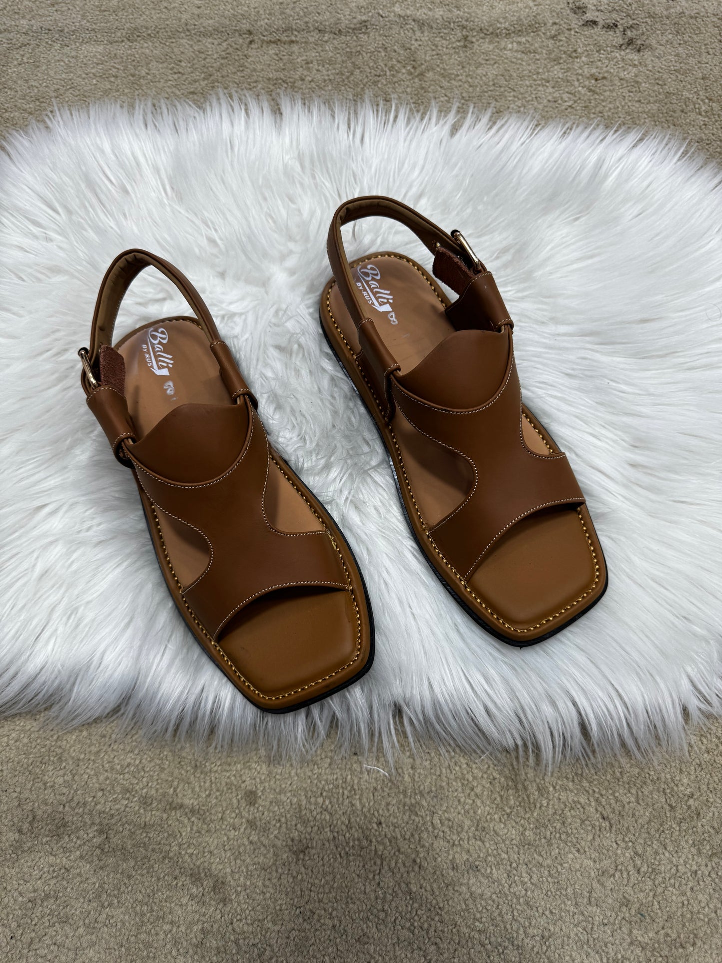 Panjedar Kohati chappal