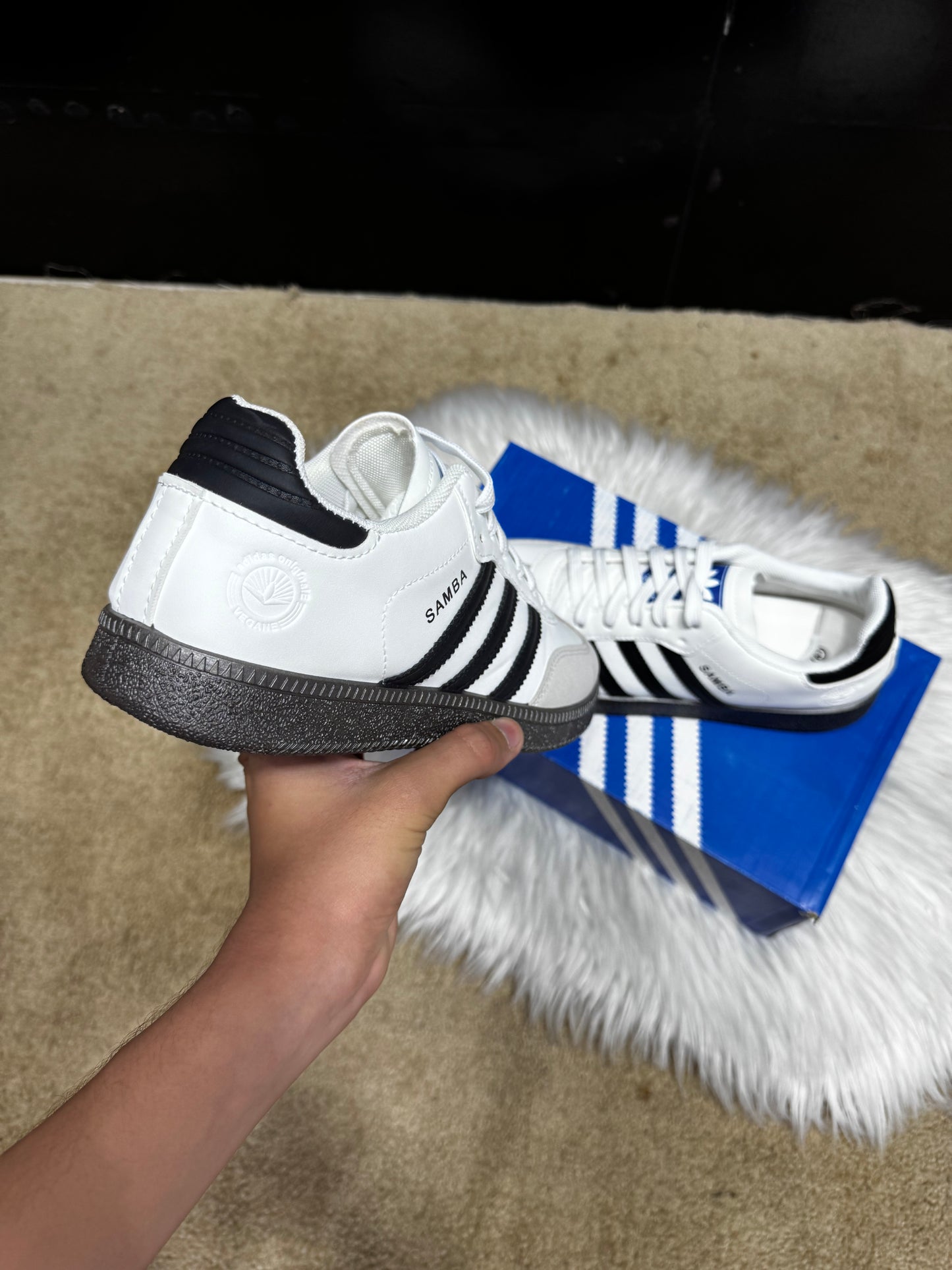 Samba Dot perfect edition